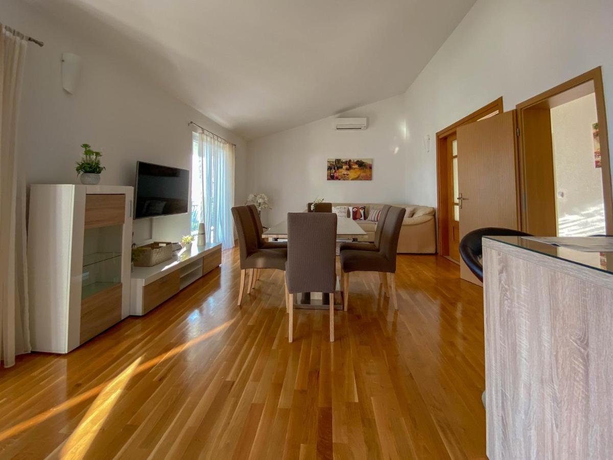 מלון מאקרסקה Apartman Ivan מראה חיצוני תמונה