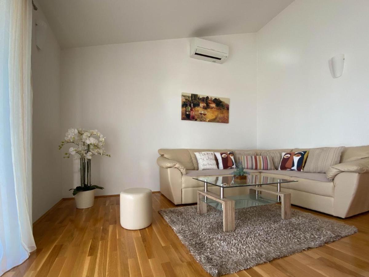 מלון מאקרסקה Apartman Ivan מראה חיצוני תמונה